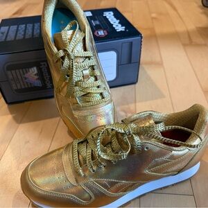 Reebok Gold Limited Edition Wonder Woman 1984 Metallic Sneakers with White Sole